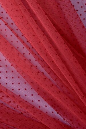 Material textil tulle cu buline mici, roșu